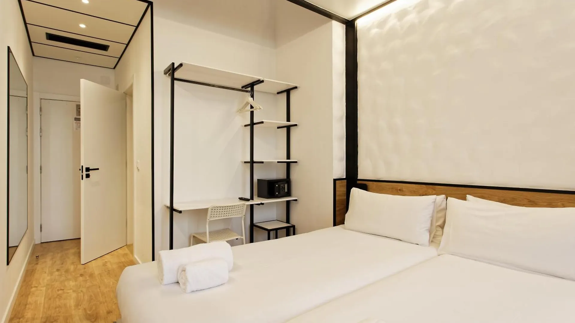 Green House Hotel Barcelona 3*,  Spain